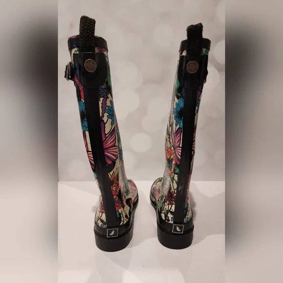 Floral Rainboots - EXCELLENT condition - Picture 6 of 8